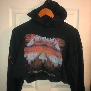 Cropped metallica hoodie